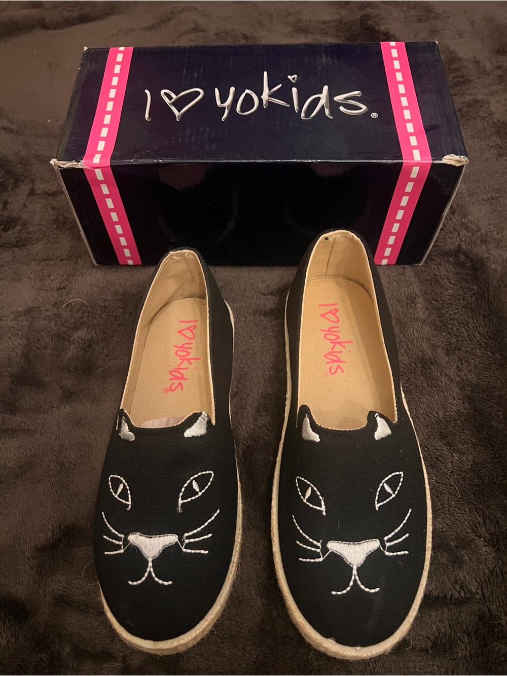 Kids Black Cat Slip-On flats